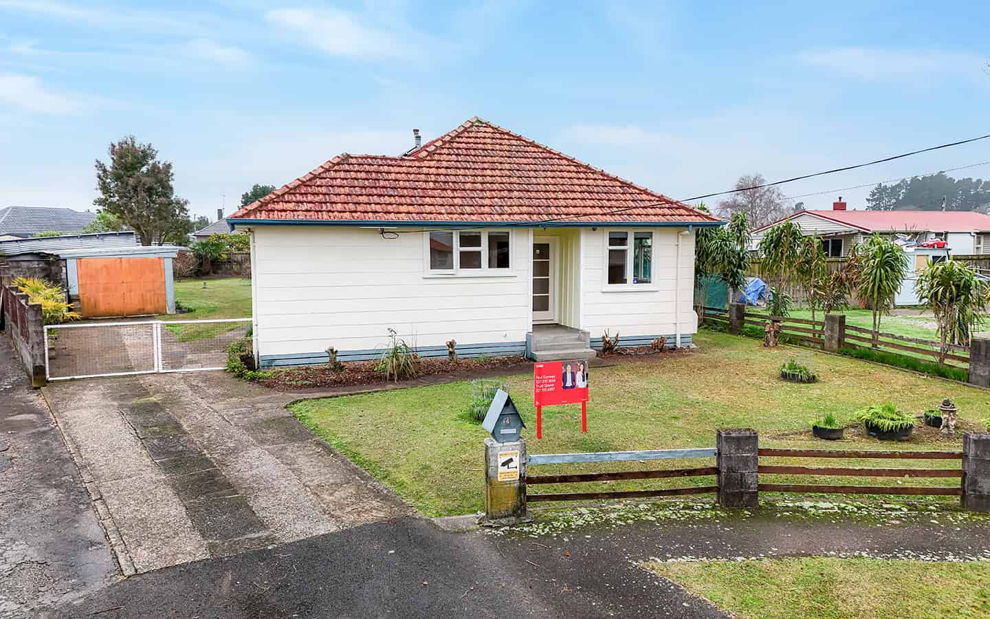 4 Lee Place